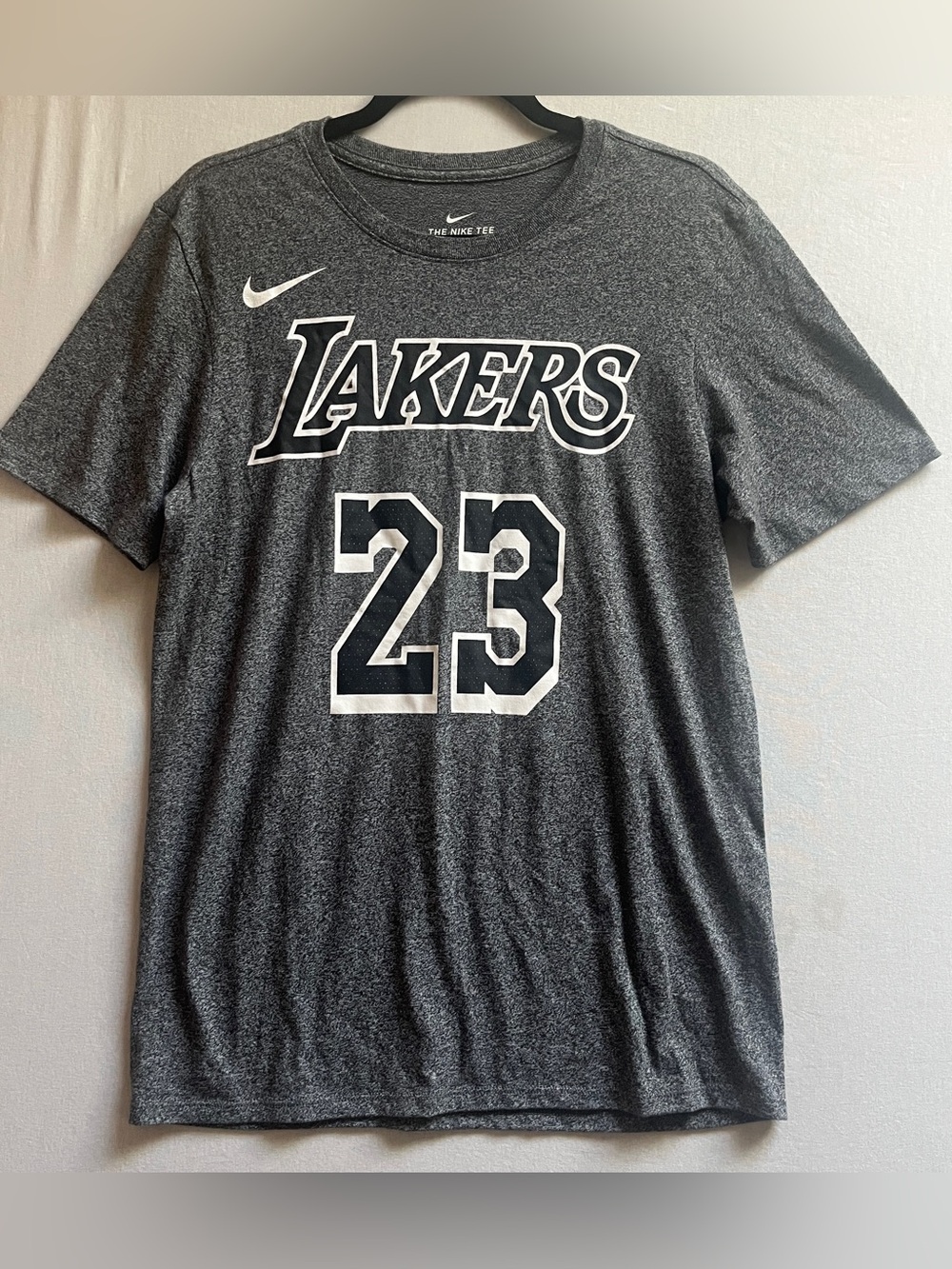 Nike Los Angeles Lakers #23 Graphic T-Shirt – Size M – Heather Gray Basketball T